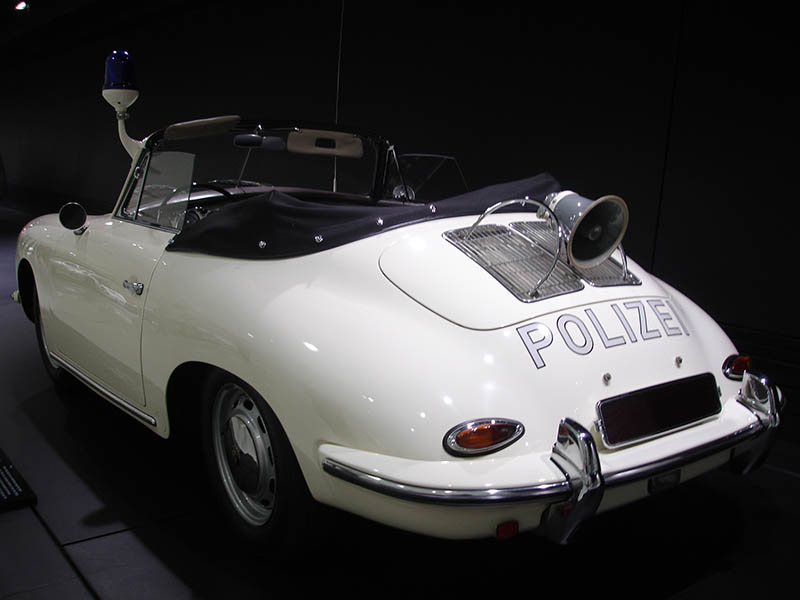 O museu da Porsche em Stuttgart (7)