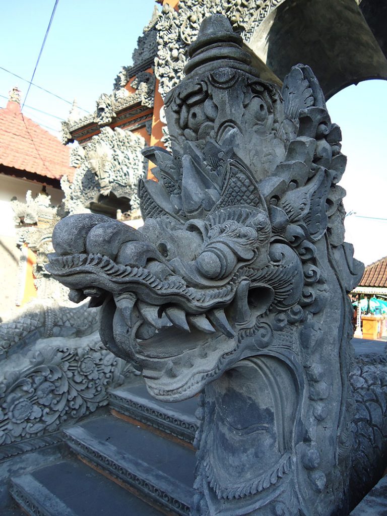 templos-bali-indonesia-apure-guria-tanah-lot-dragao