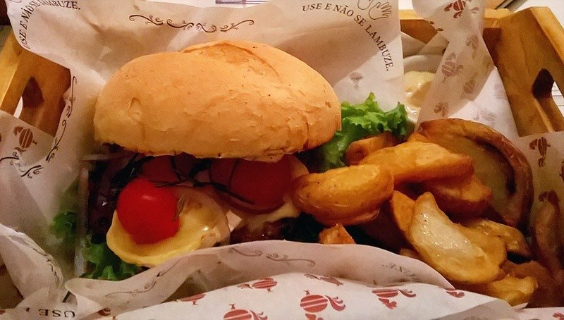 le grand burger hamburguer frances de porto alegre cesta
