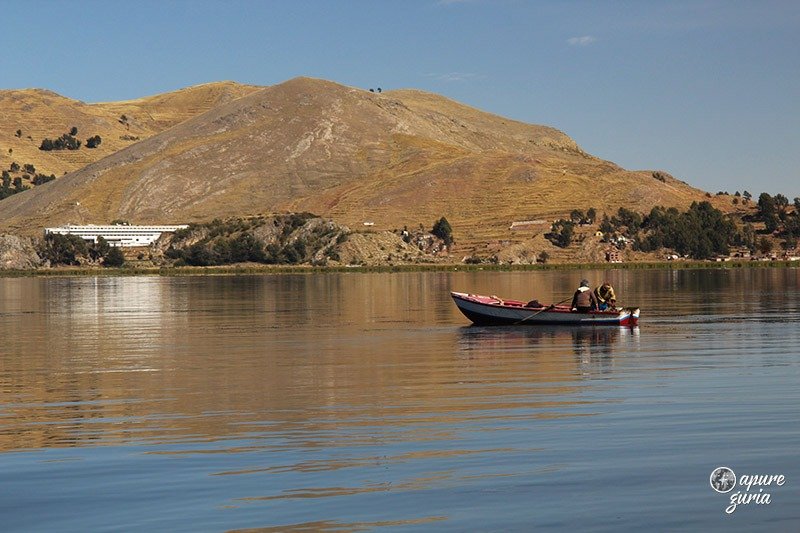 ilhas flutuantes de uros titicaca