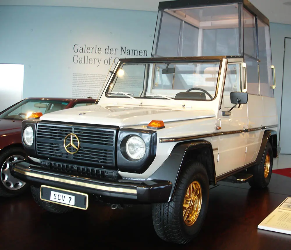 mercedes benz carro papa joao