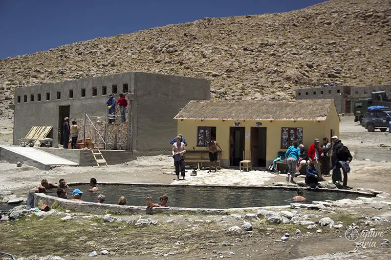 termas polques salar de uyuni tour