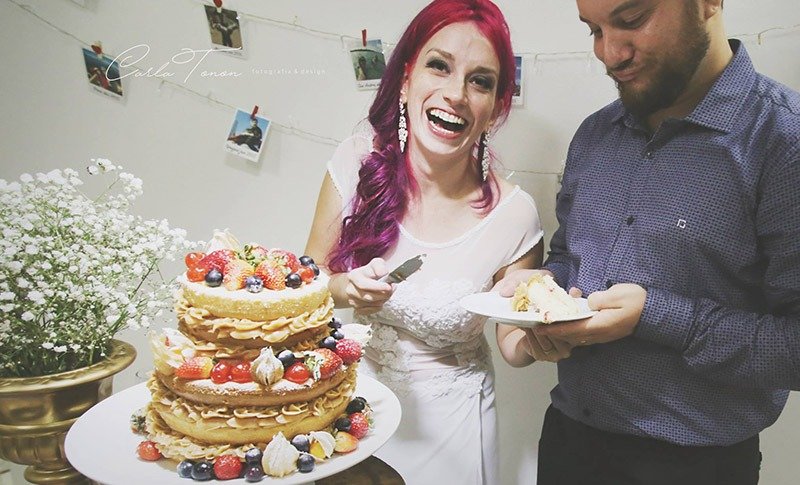 noivo de dieta bolo naked cake morango casamento de viagem