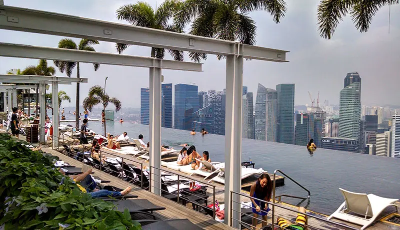 piscina mais alta do mundo marina bay sands