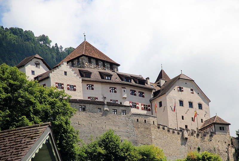 castelo de liechtenstein vaduz