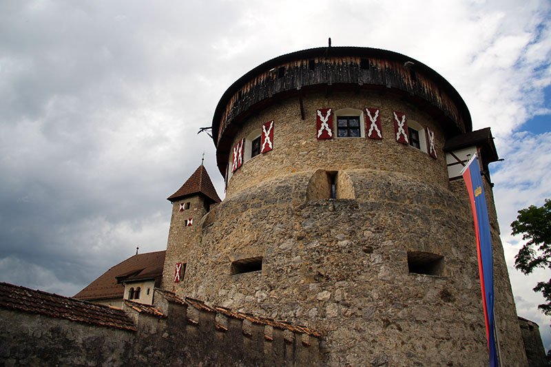 castelo torre liechtenstein vaduz