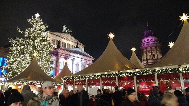 feira de natal famosa em berlim gendarmenmarkt