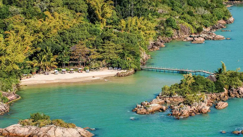 praia canto dos ganchos governador celso ramos santa catarina
