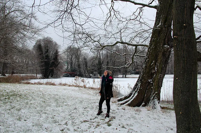 parque com neve alemanha lago congelado berlim