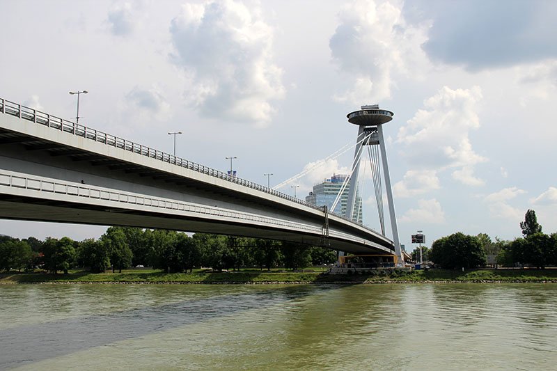 ponte bratislava ufo tower