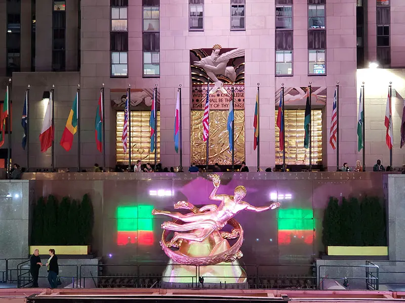 estatua rockfeller center nova york