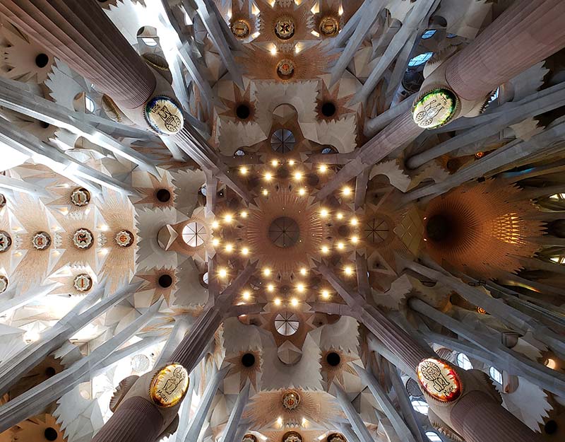 Teto magnífico da Sagrada Família