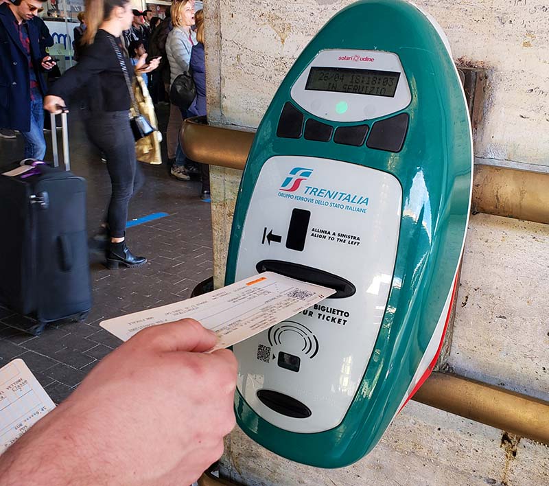 maquina para validar bilhete de trem na italia
