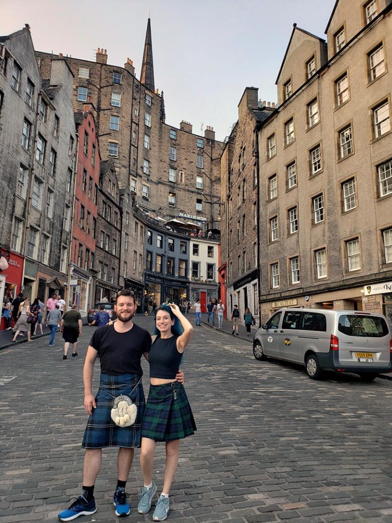 casal de kilt edimburgo escocia