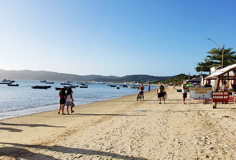 praia do canto grande barcos