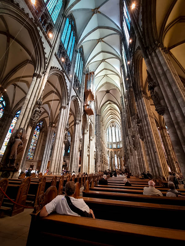 interior catedral de colonia alemanha