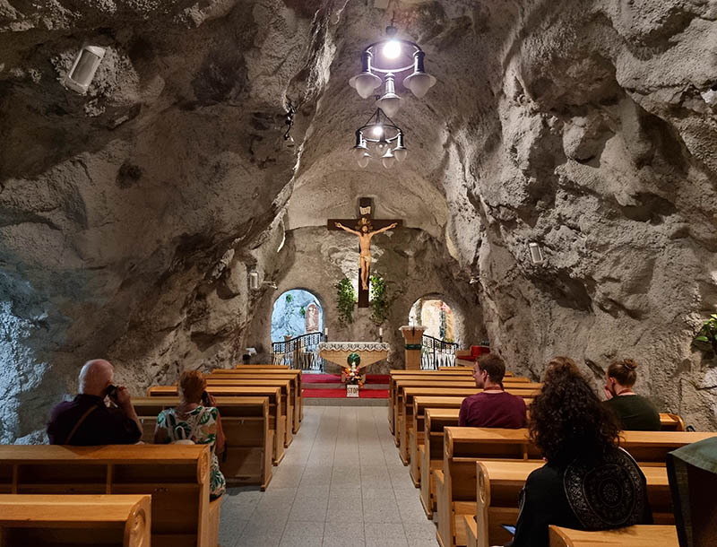 igreja caverna budapeste rock chapel