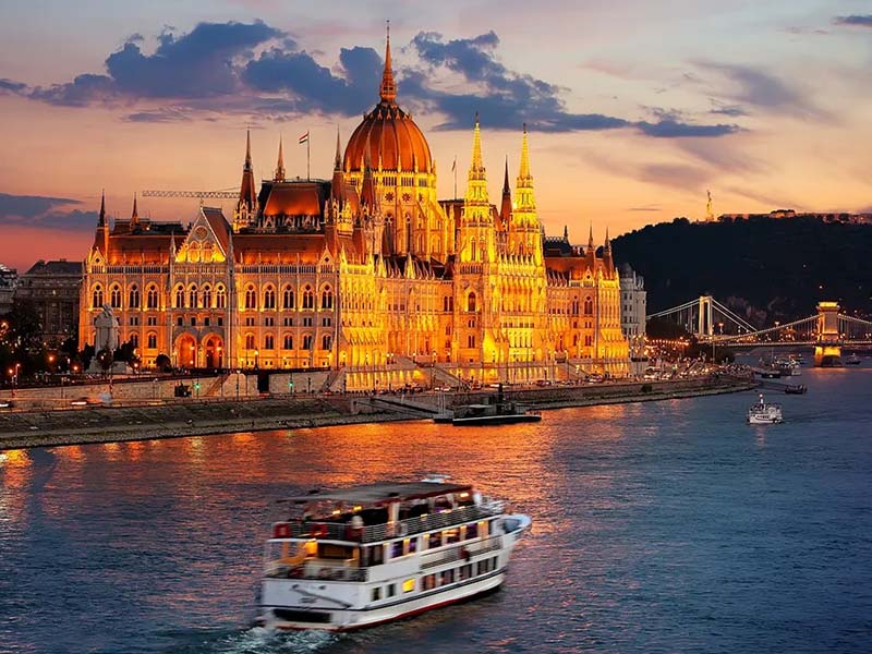 Tour de barco em Budapeste