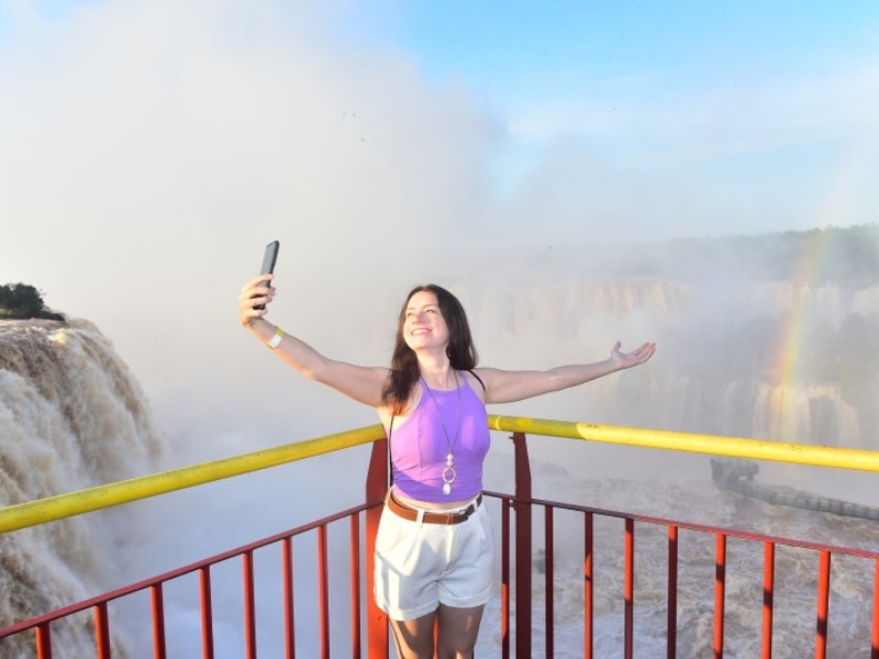 Cataratas do Iguaçu diferenças entre o lado brasileiro e o argentino