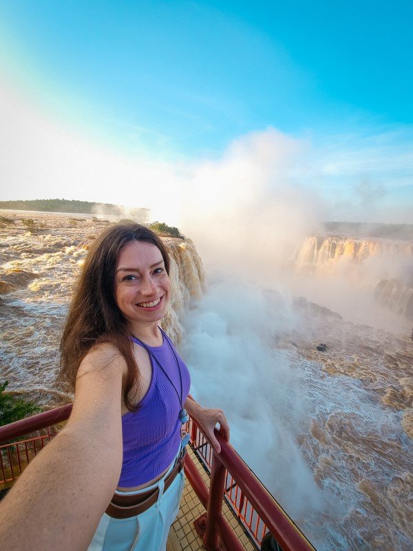 Foto nas cataratas lado Brasil em O que fazer em Foz do Iguaçu