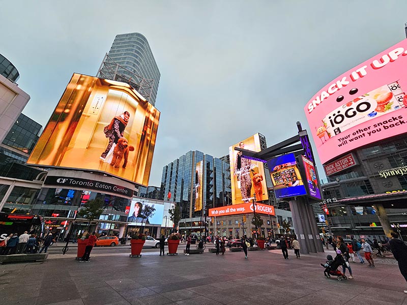 dundas square toronto compras canada