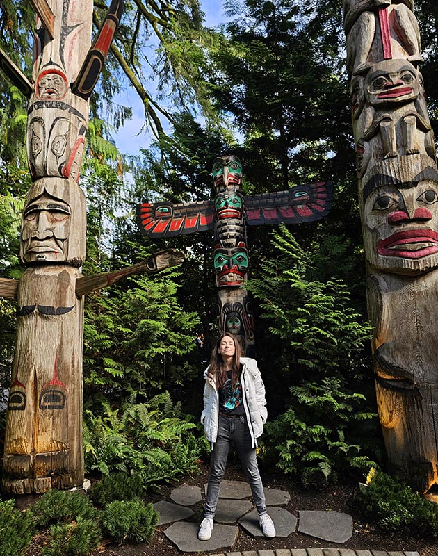 capilano suspension bridge totem viagem