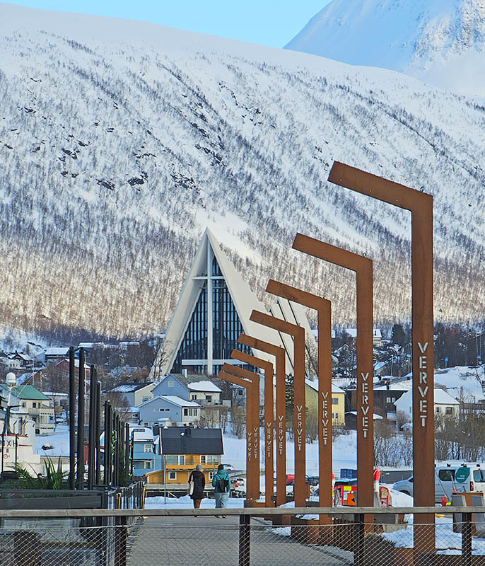 Por que visitar Tromso a capital do Ártico igreja