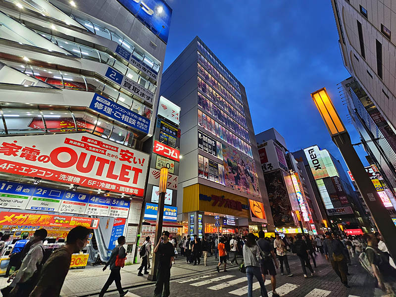 shinjuku estacao meetro toquio