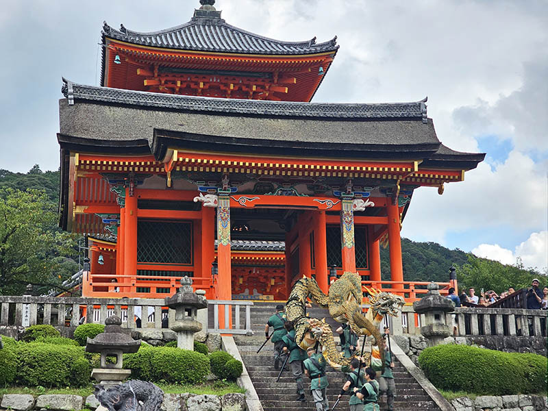 o que fazer em kyoto festival templo verao