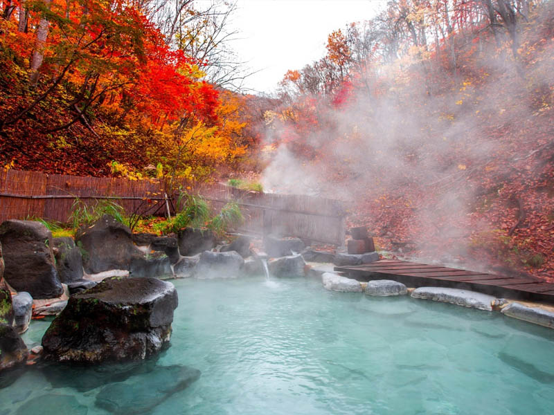 como e onsen no japao banho termal costumes japoneses