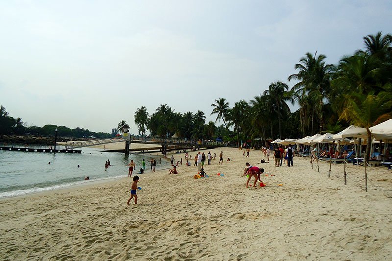 praia em cingapura sentosa