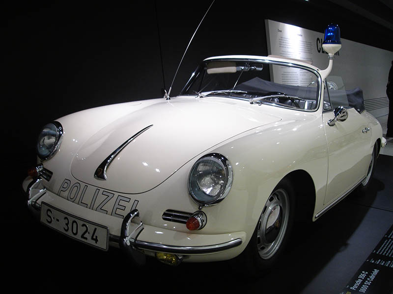 O museu da Porsche em Stuttgart (8)