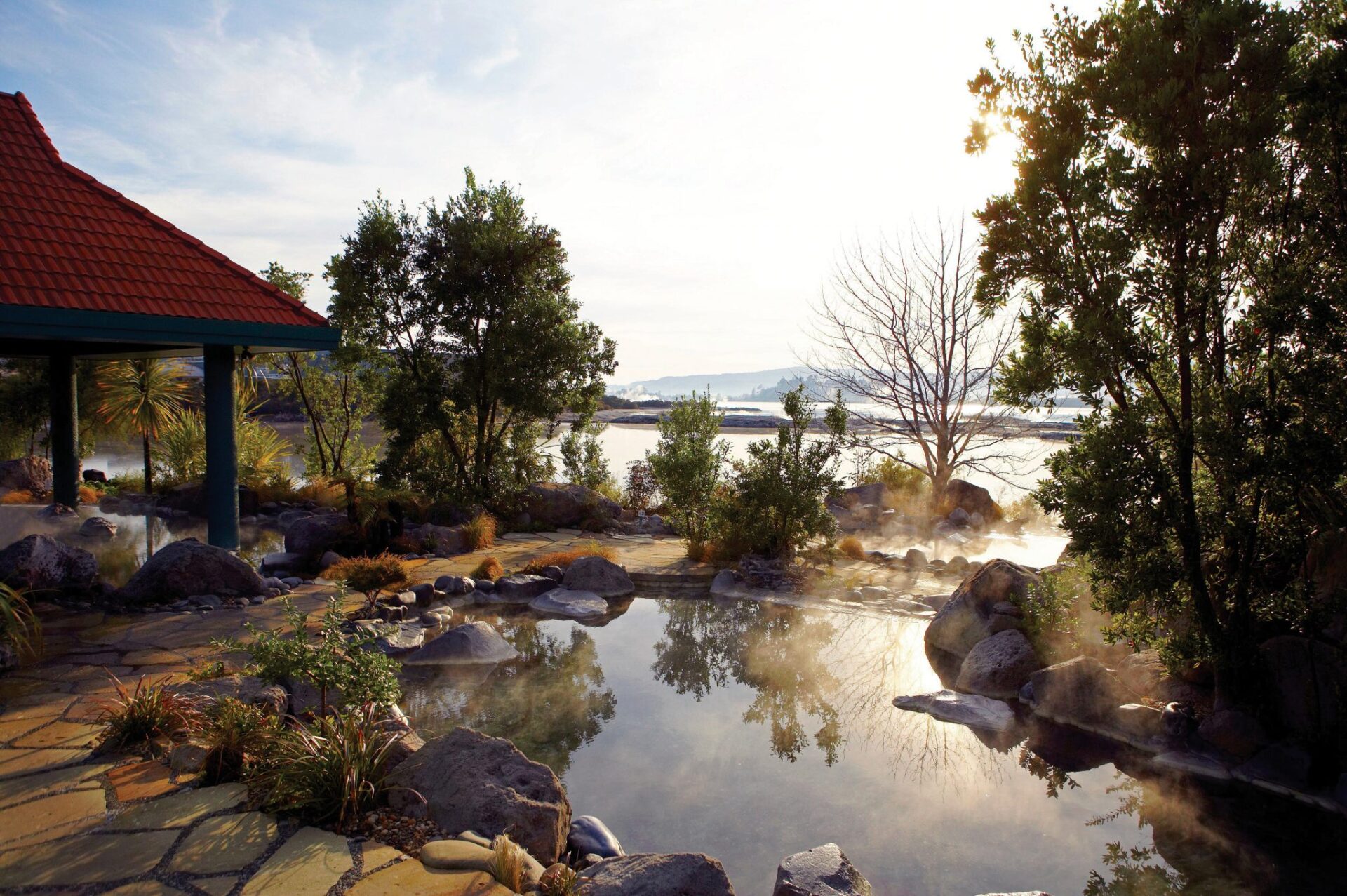 Uma tarde relaxante no Polynesian Spa - Apure Guria