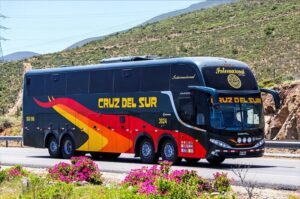 como viajar de onibus no peru