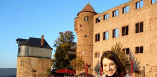 Quer viajar sozinha? Vai logo guria!