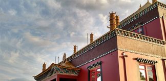Templo Budista de Três Coroas: Tibet Gaúcho!