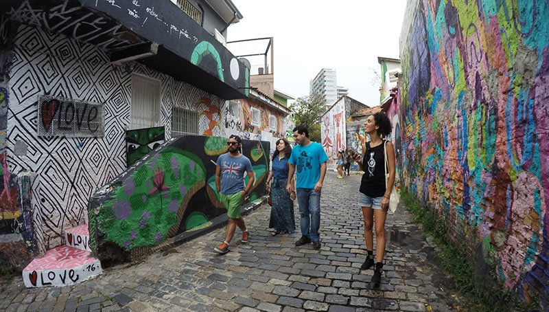  blogueiros de viagem no Beco do Batman: arte urbana em SP
