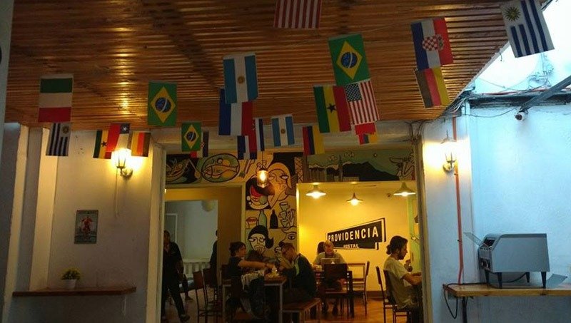 area-cafe-da-manha-hostel-santiago-chile
