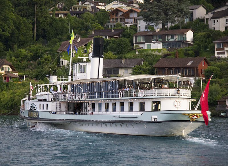cruzeiros no lago suiça thun barco
