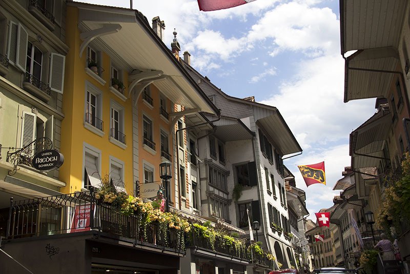 rua principal em thun suica obere hauptgasse