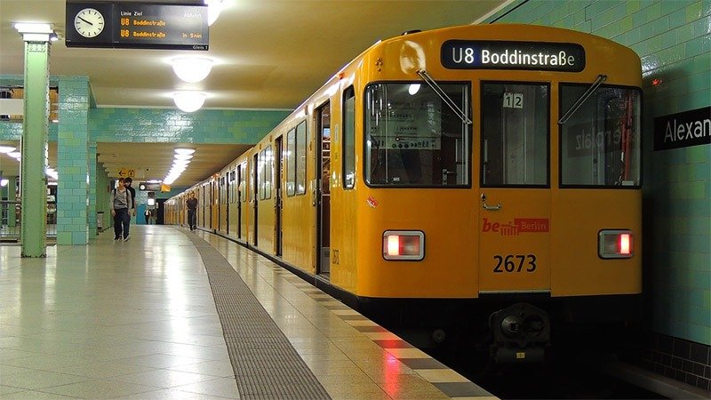 como funciona o metro em berlim