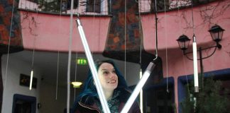 Magdeburg: atrações e mercado medieval! instalacao luzes grune zitadelle magdeburg