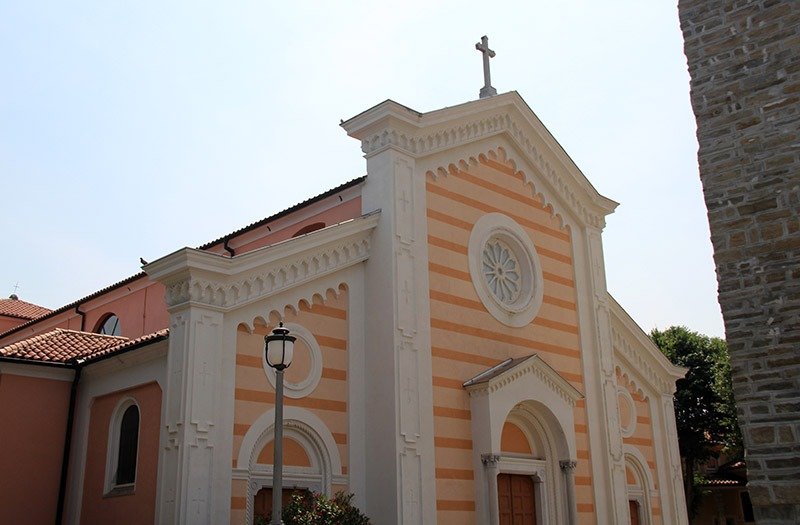 igreja em izola eslovenia