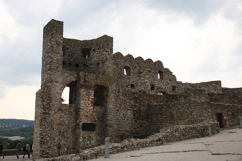 o que visitar na bratislava castelo devin museu arqueologico