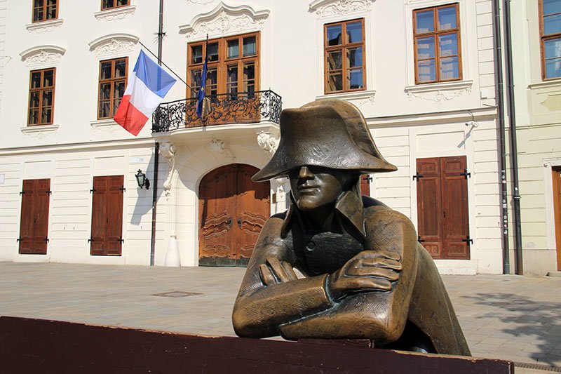estatua napoleao bratislava dicas