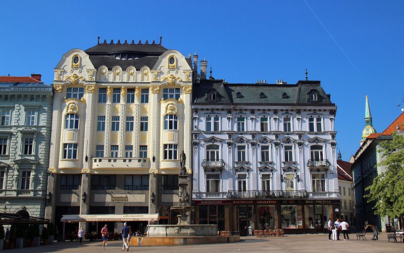 praça principal bratislava eslovaquia arquitetura