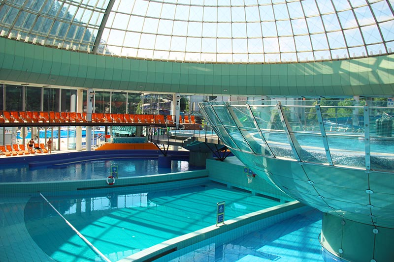 piscina lasko eslovenia