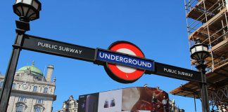 Metrô de Londres: como funciona e dicas logo metro de londres estação picadilly