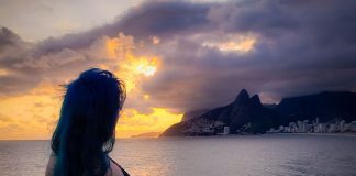 7 lugares incríveis para ver o por do sol no Rio de Janeiro pedra do arpoador por do sol no rio de janeiro