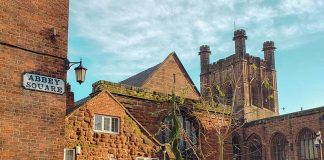 O que fazer em Chester na Inglaterra viagem chester inglaterra abbey square